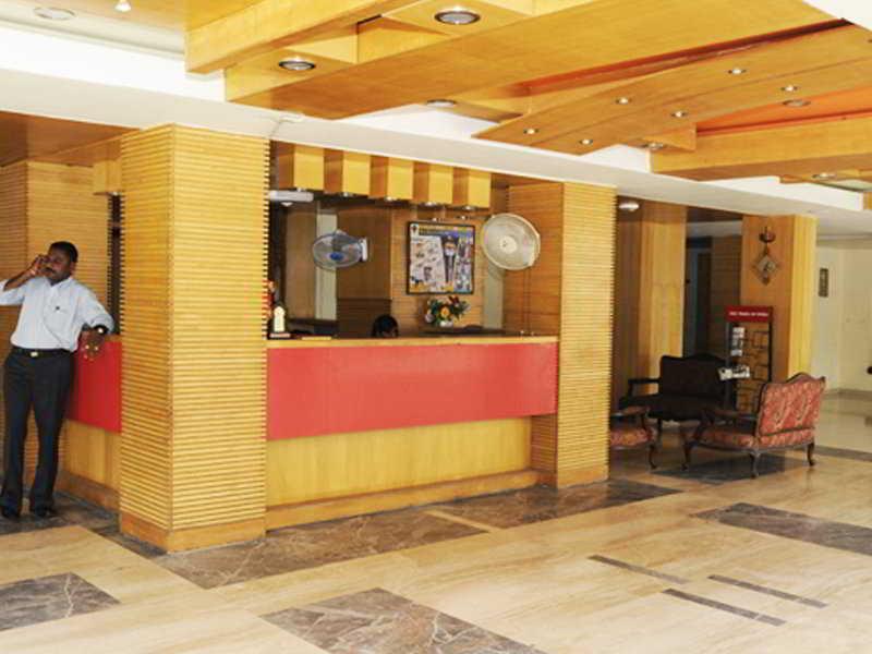 Hotel Neelkanth Paradise Ahmedabad Exterior foto